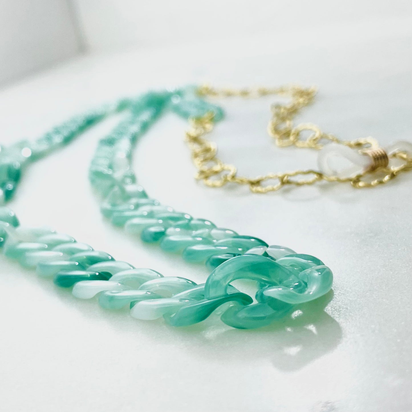 thalassa glasses chain