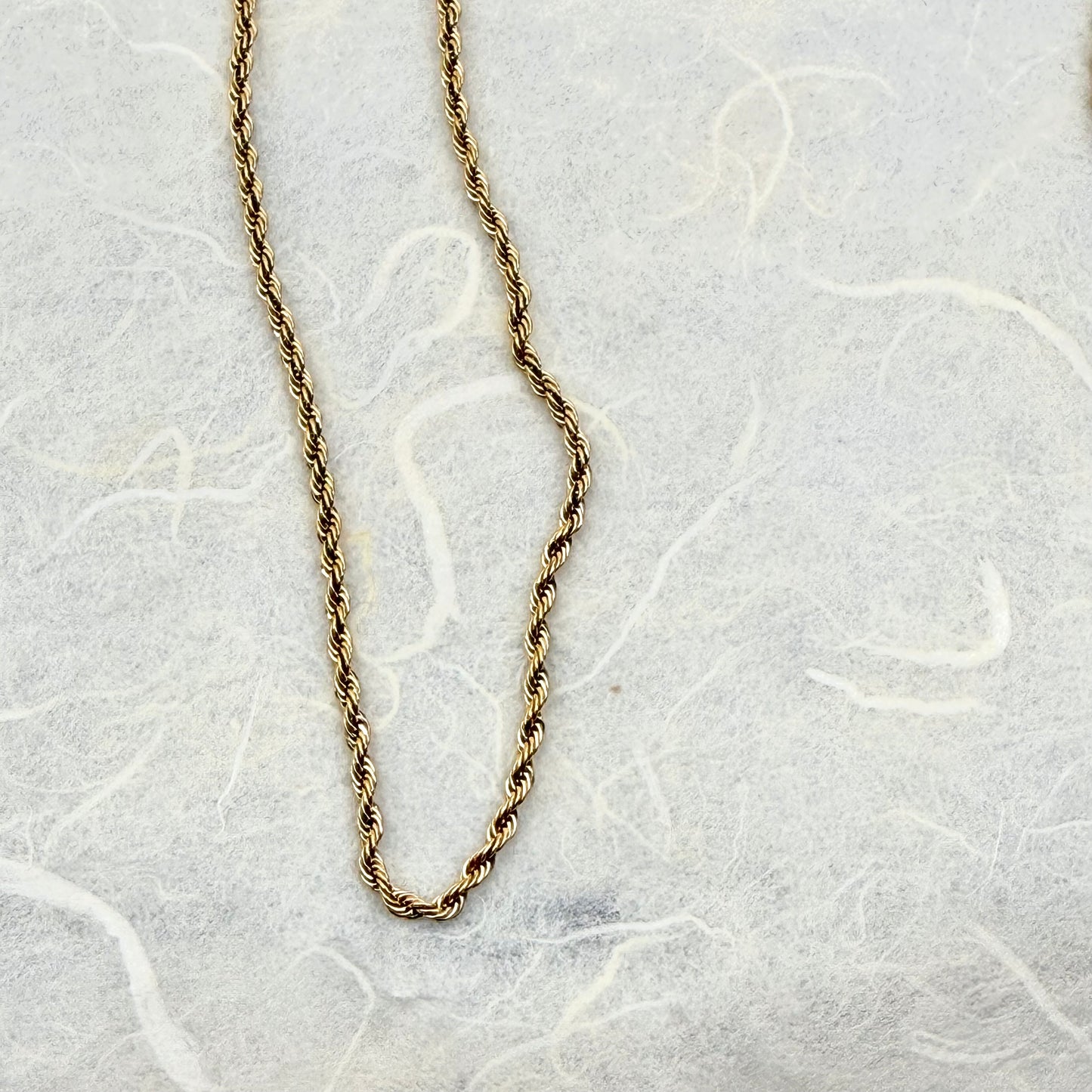 αλυσίδα από ατσάλι (stainless steel) σε χρυσό με twisted/rope design