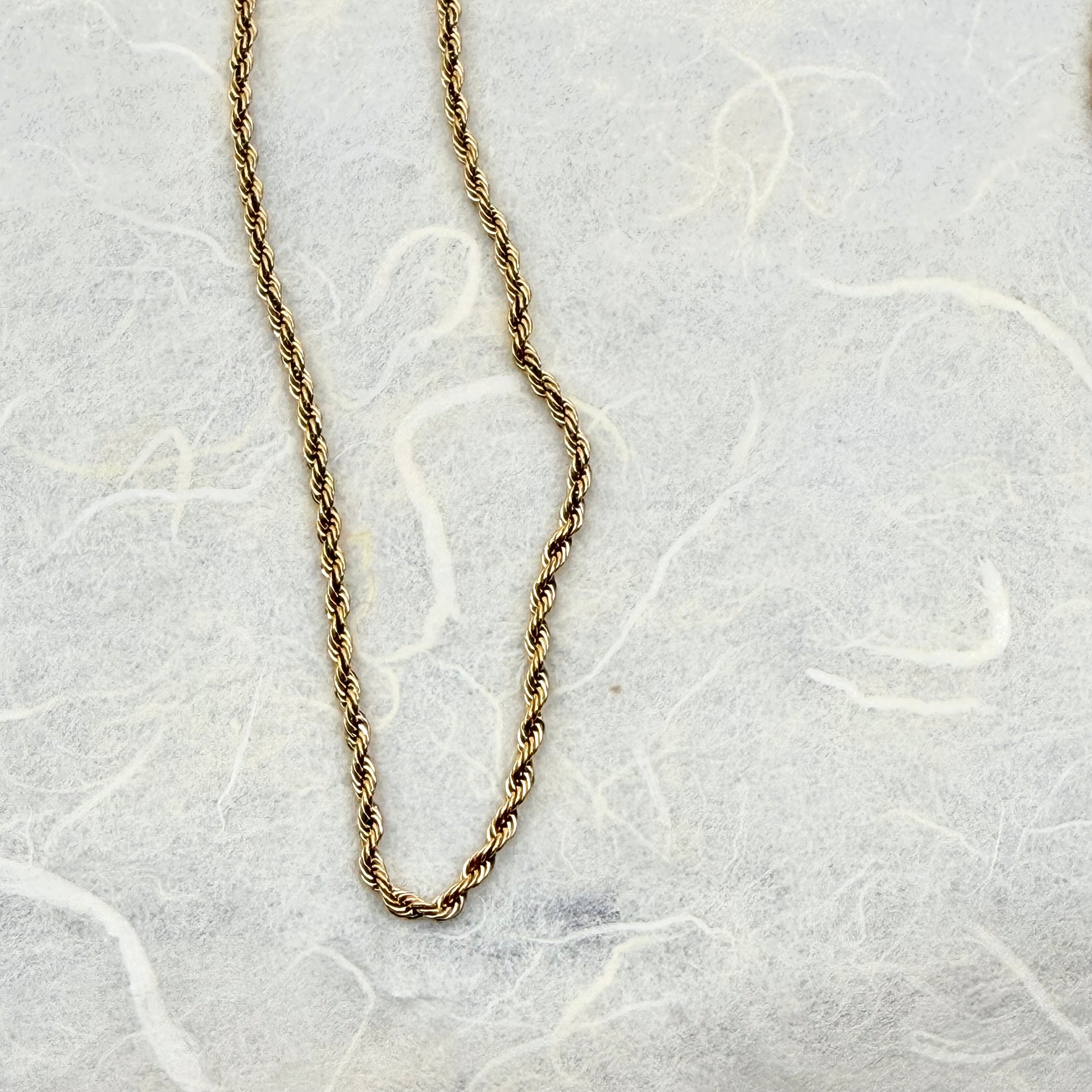 αλυσίδα από ατσάλι (stainless steel) σε χρυσό με twisted/rope design