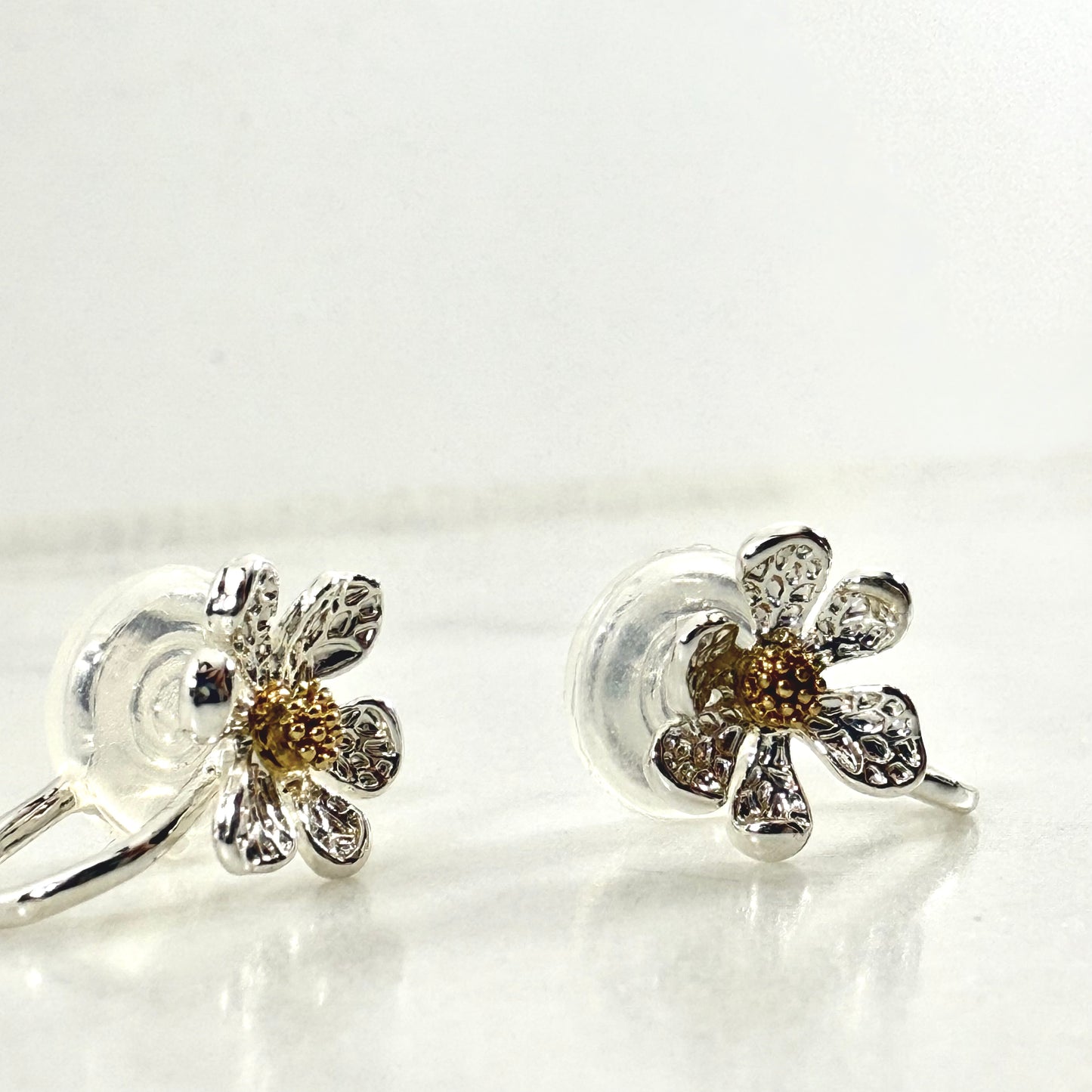 lilly clip earrings